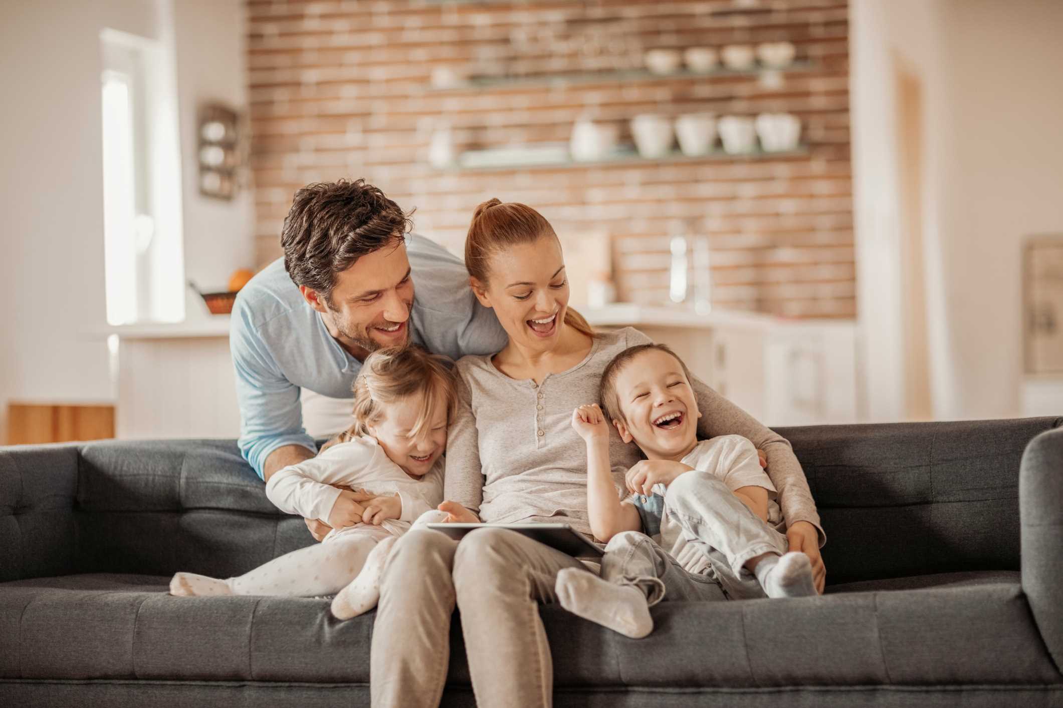 Evlat edinme ve koruyucu aile sürecinde aile danışmanlığı ne işe yarar?